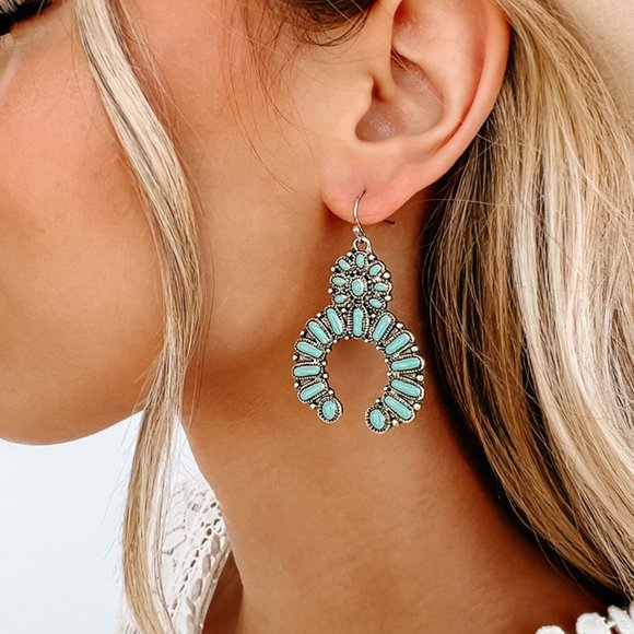 NEW -CASH DROP EARRINGS - TURQUOISE - Picture 1 of 2